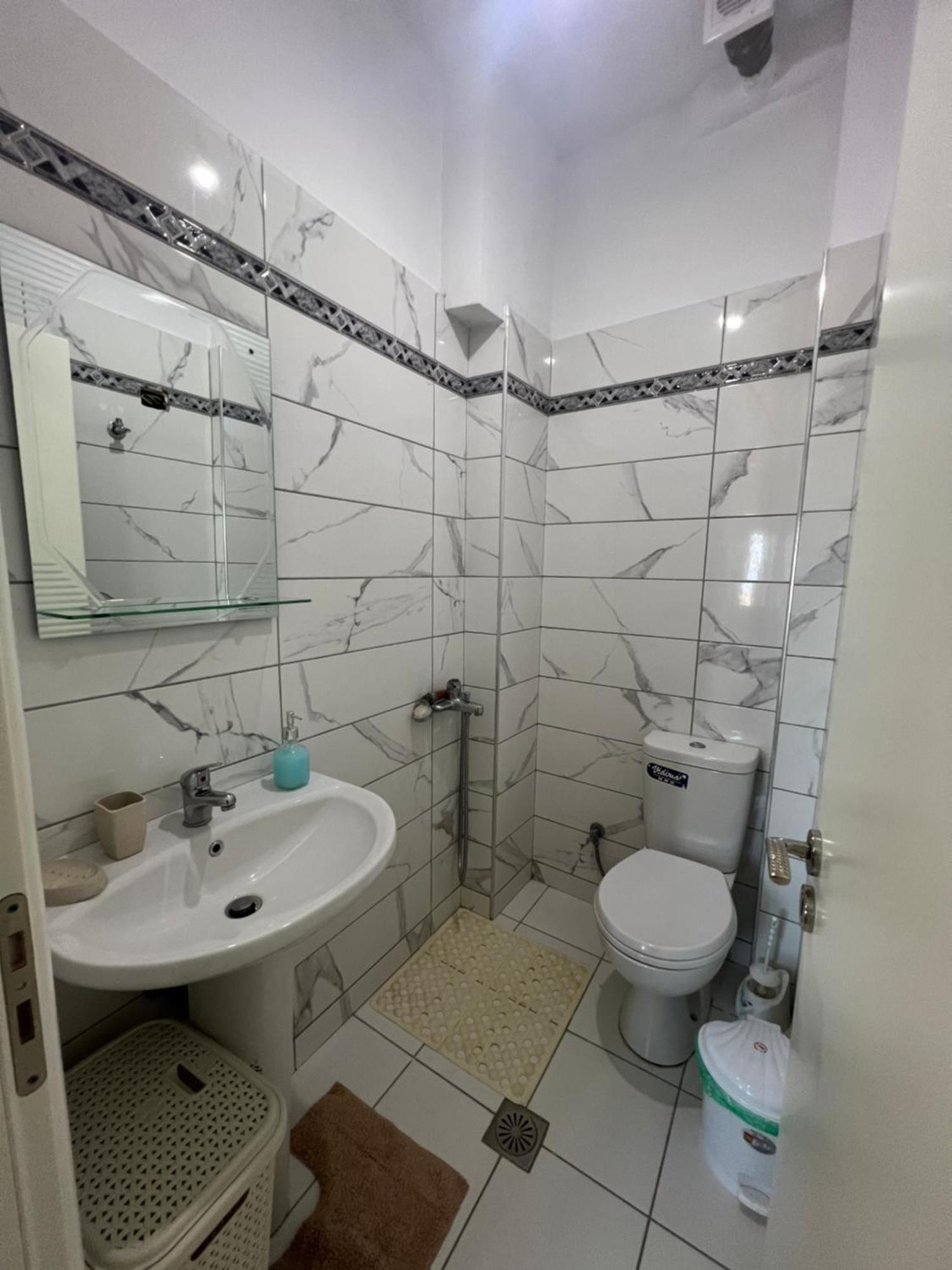 Apartments Eri Sarande Ngoại thất bức ảnh
